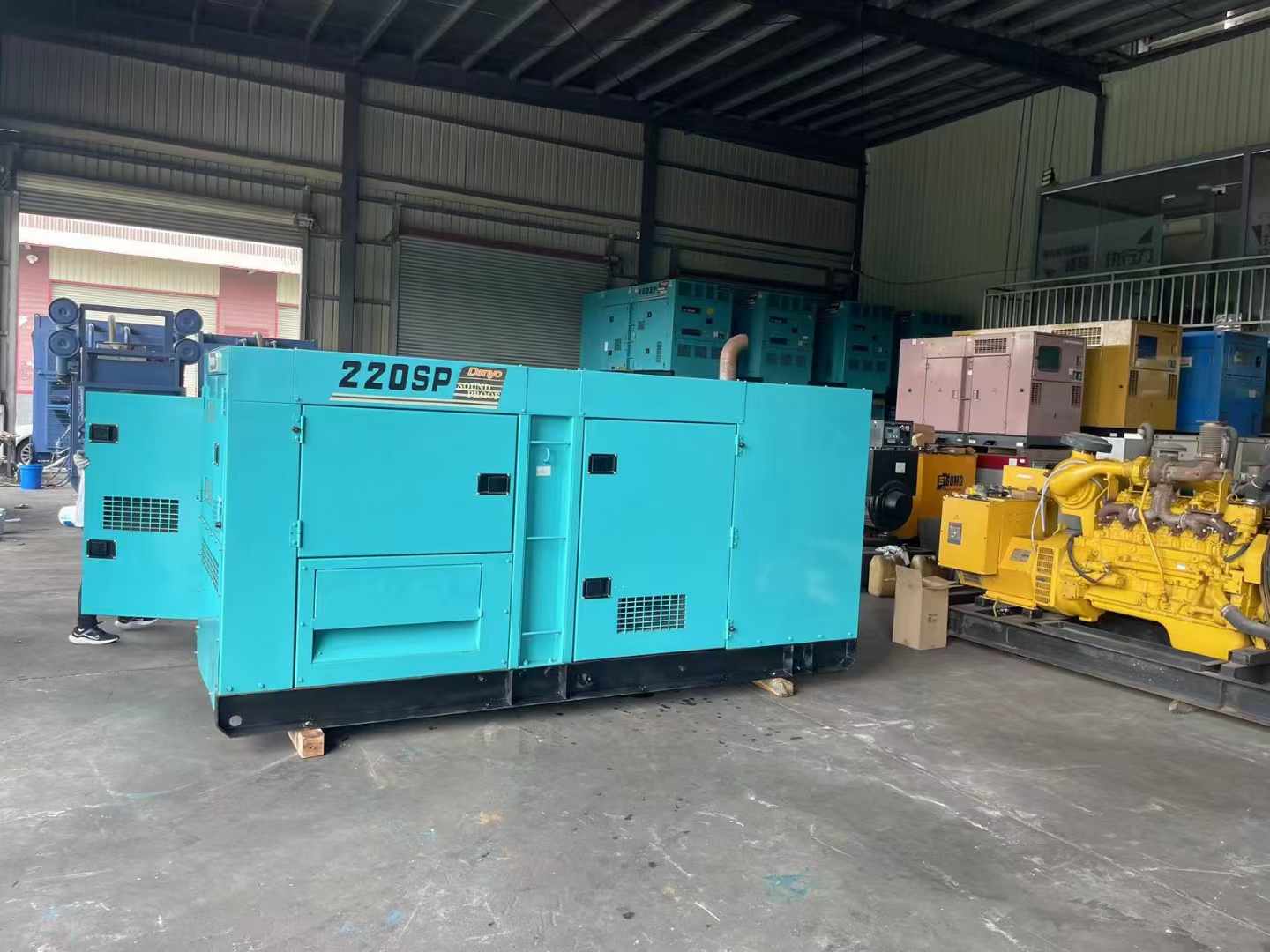 胡场镇800kW 柴油发电机的输出电流波动范围是多少？