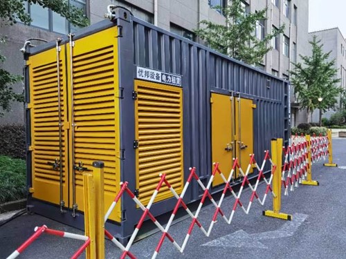 胡场镇如何使用转速表检查发动机的转速？