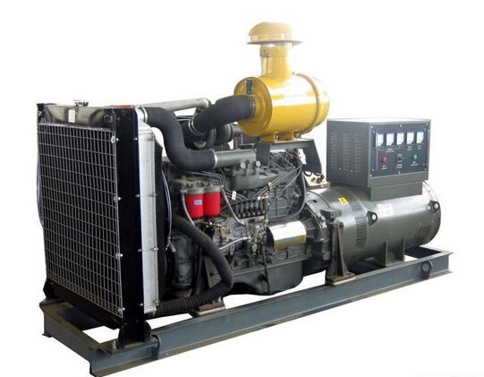 胡场镇汽油发电机组冬季保养时，燃油系统需要注意什么？